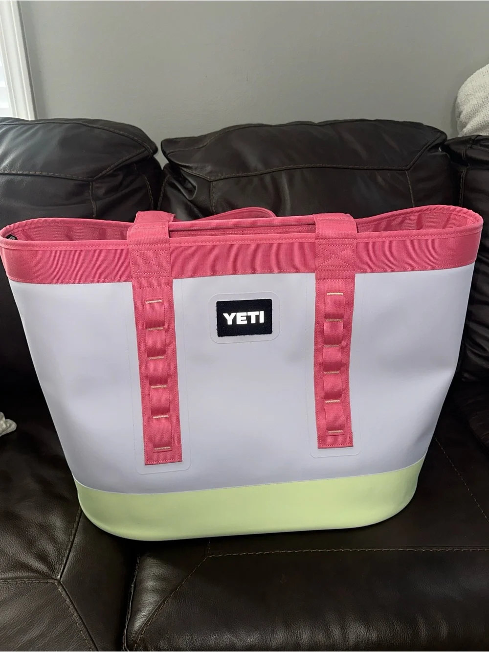 Yeti Camino 50 Carryall Tote Birdie - Picture 3 of 5